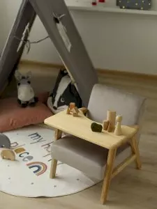 Детское кресло Toptop с деревянными подлокотниками из ясеня